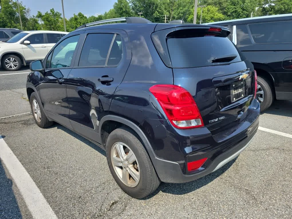 Used 2022 Midnight Blue Metallic Chevrolet LT image 7
