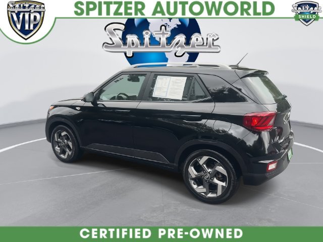 Used 2025 Black Hyundai SEL image 11
