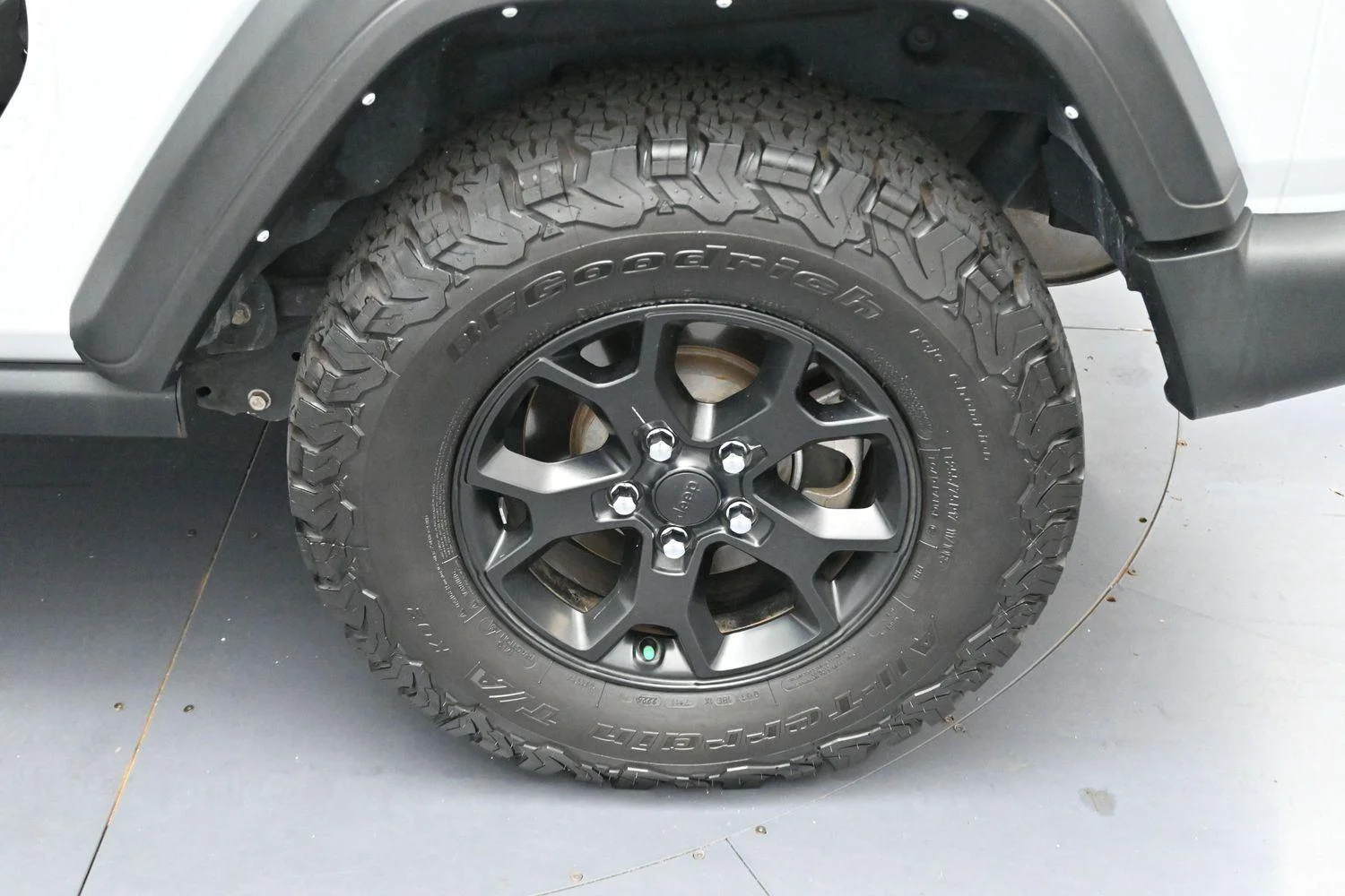 Used 2022 Bright White Clearcoat Jeep Willys image 29