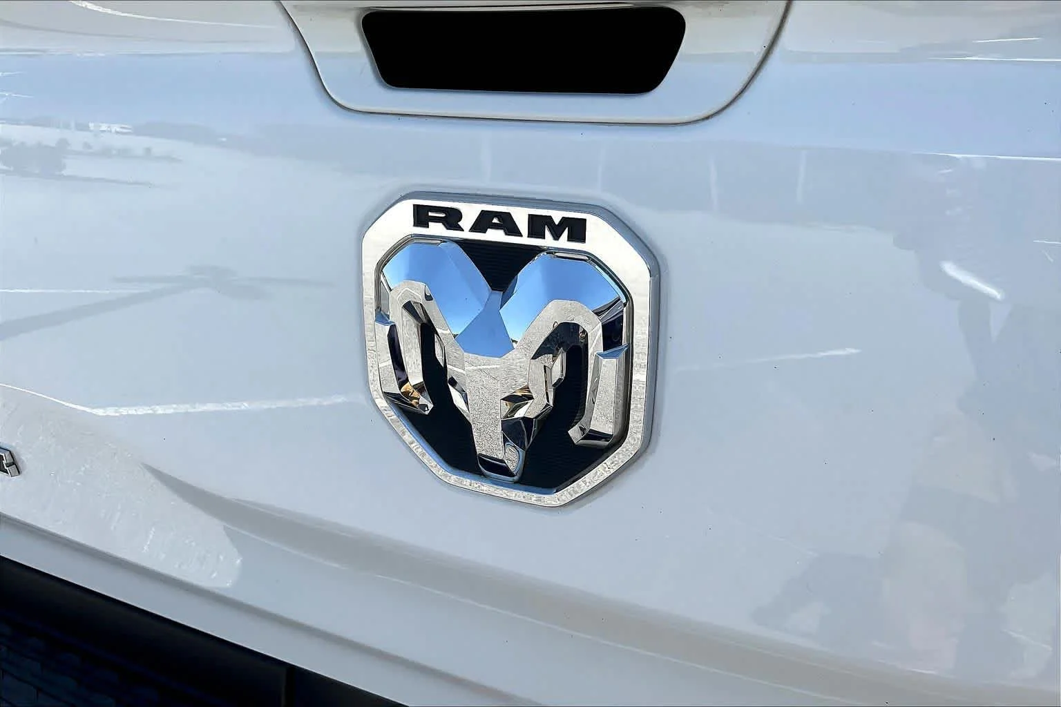 Used 2022 Bright White Clearcoat Ram Big Horn image 10