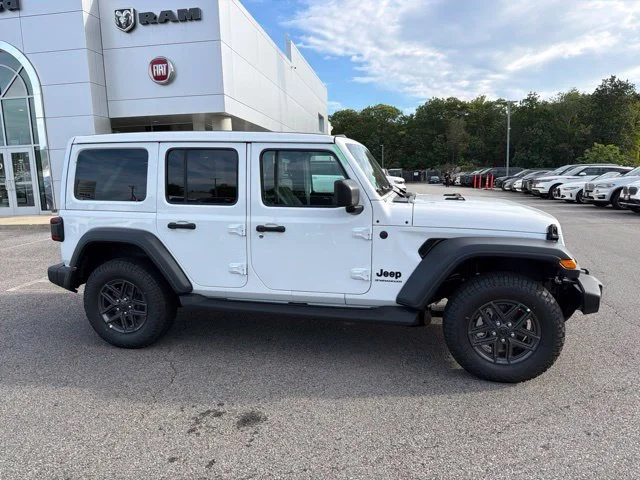 New 2027 White Jeep Sport S image 2