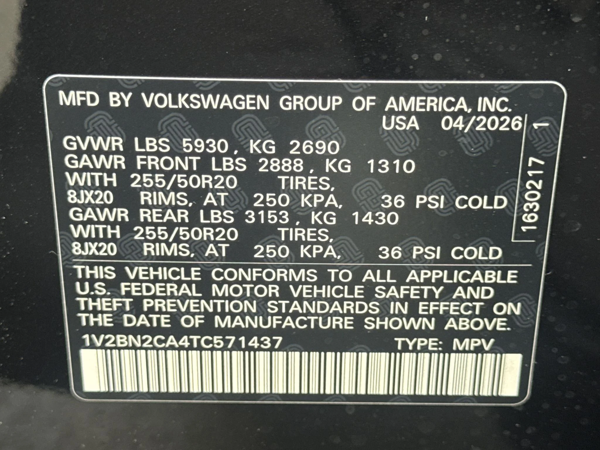 New 2026 Deep Black Pearl Volkswagen 2.0T SEL image 35