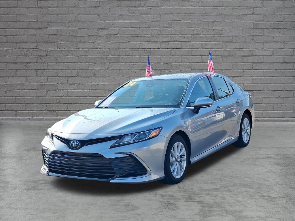 Used 2024 Silver Toyota LE image 3