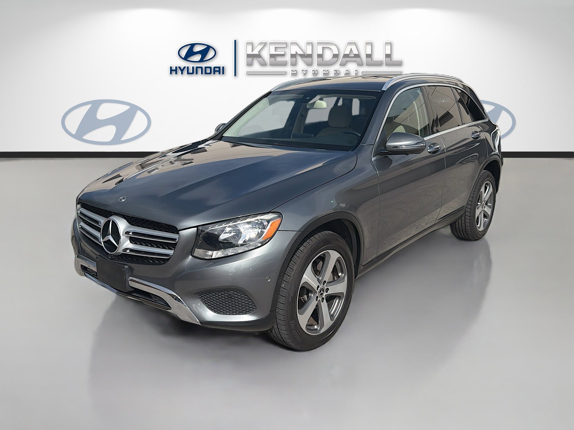 Used 2019 Selenite Gray Metallic Mercedes-Benz GLC 300 image 3