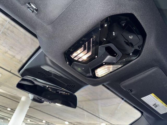 2023 BMW iX Base - Photo 32