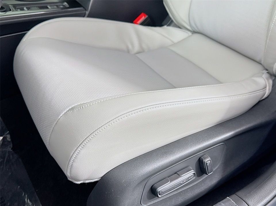 New 2026 Platinum White Pearl Honda Sport Touring image 27
