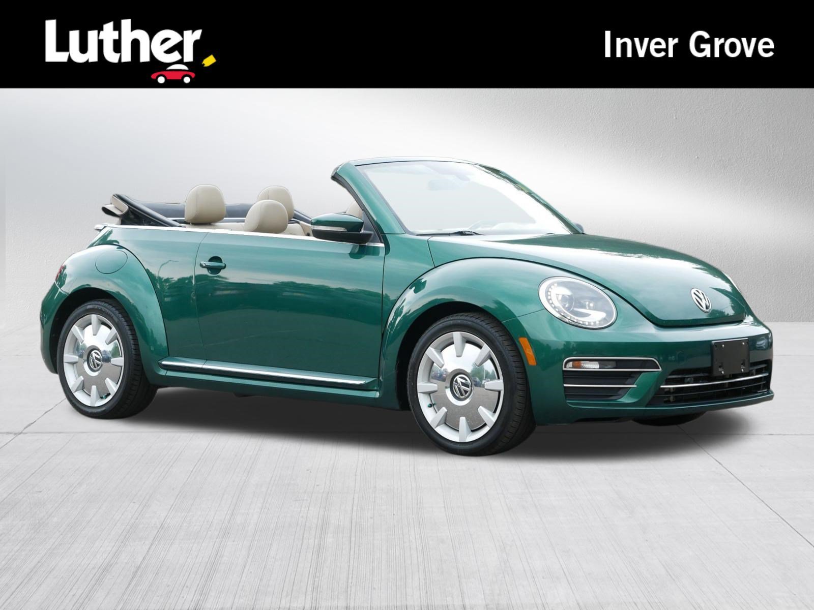Used 2017 Bottle Green Metallic/Beige Roof Volkswagen 1.8T SEL image 1