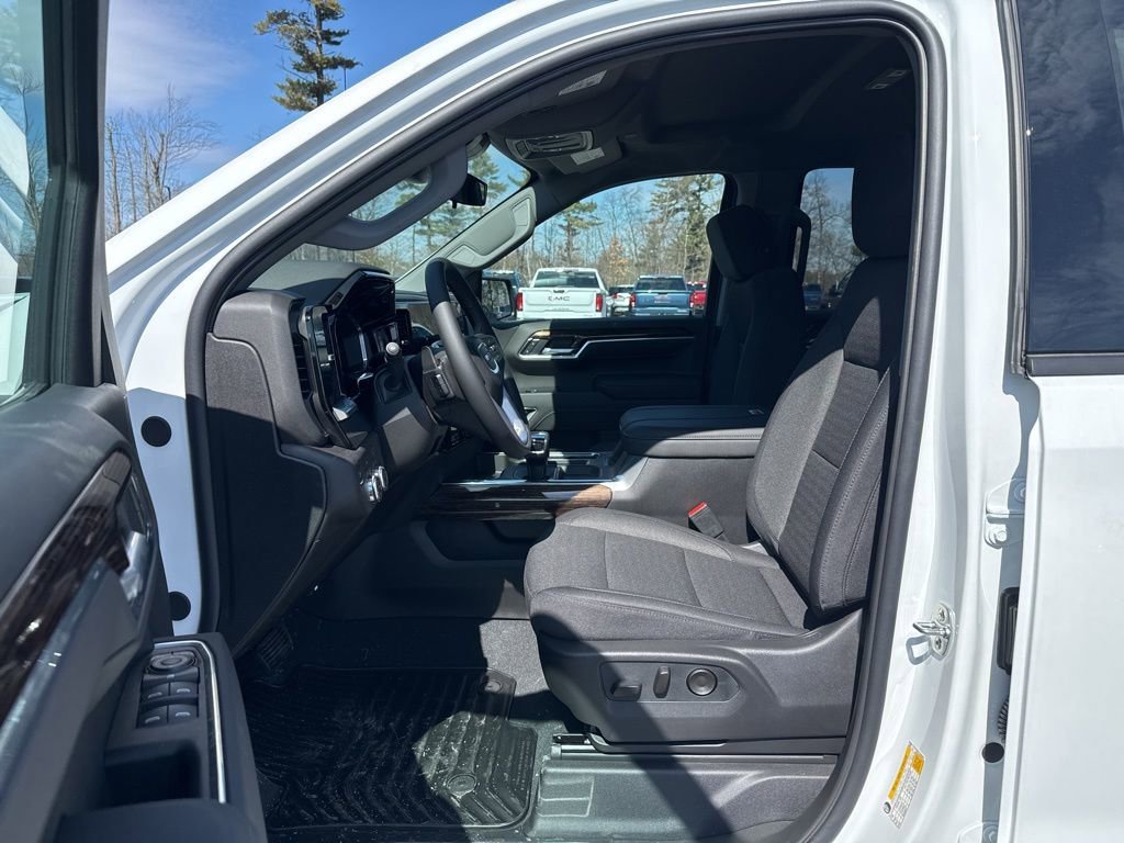 New 2026 Summit White GMC Elevation image 5