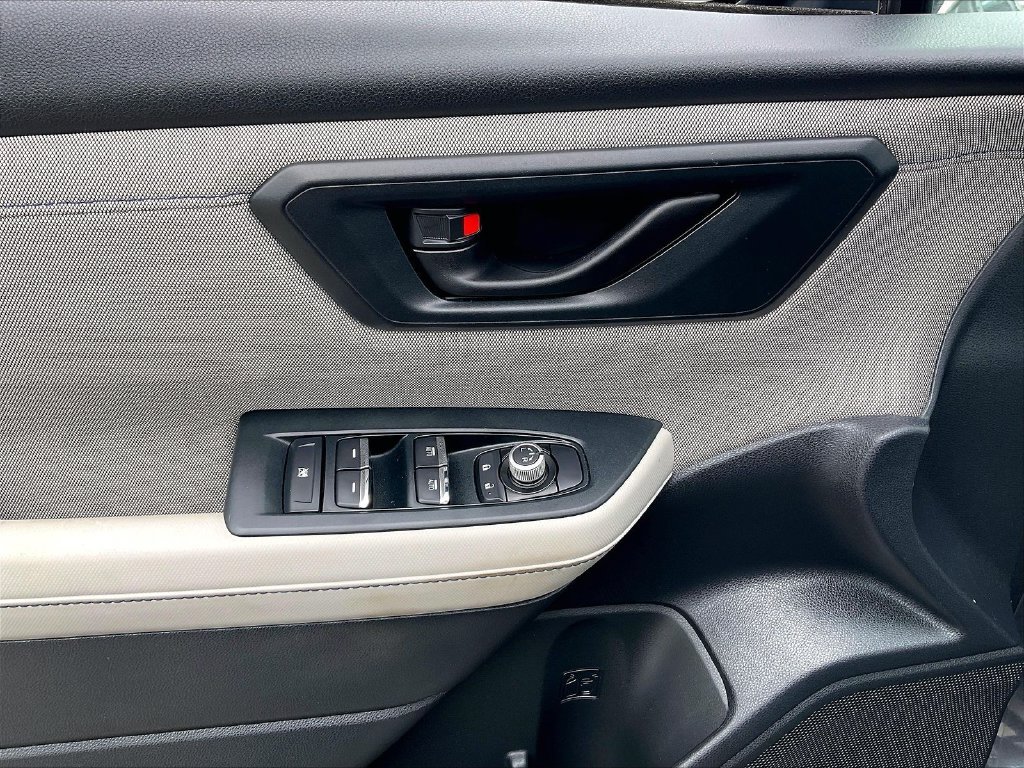 Used 2025 Gray Metallic Subaru Premium image 38