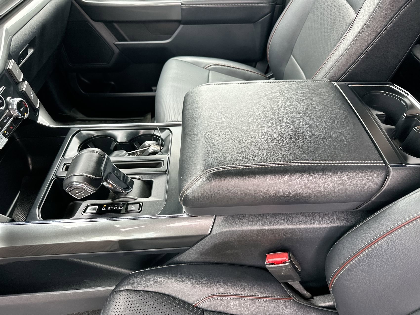 Used 2023 Gray Metallic Ford XLT image 21