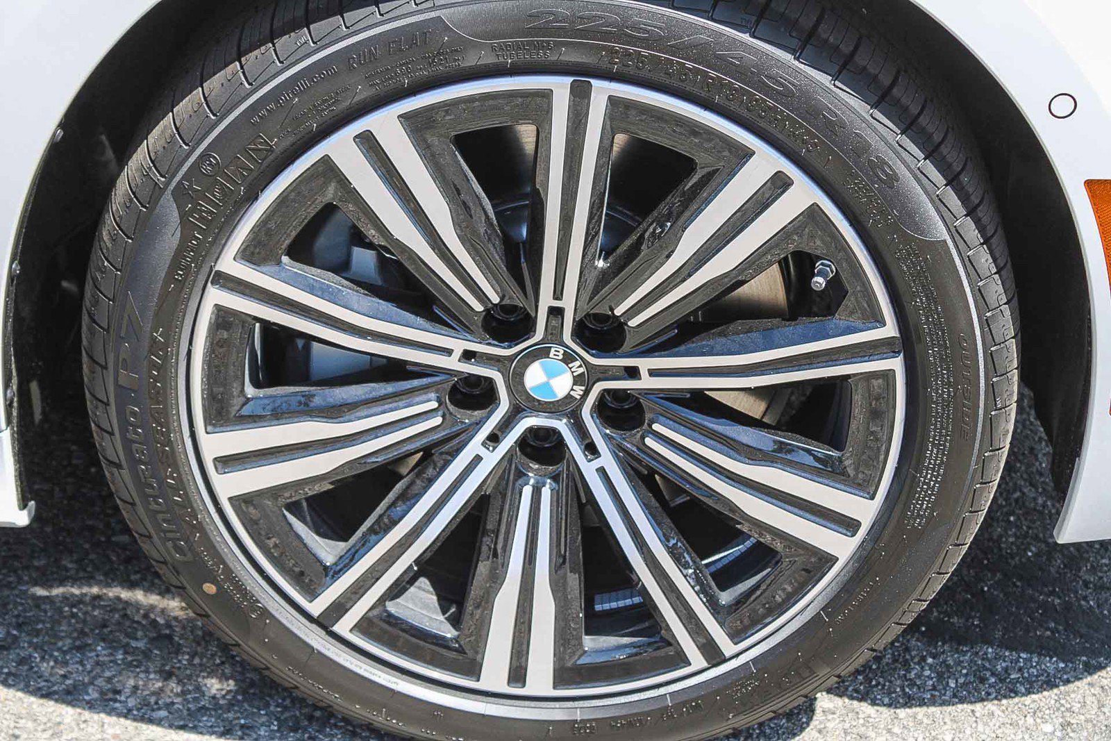 New 2026 Alpine White BMW 330i image 10