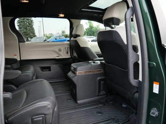 Used 2025 Cypress Toyota Platinum image 9
