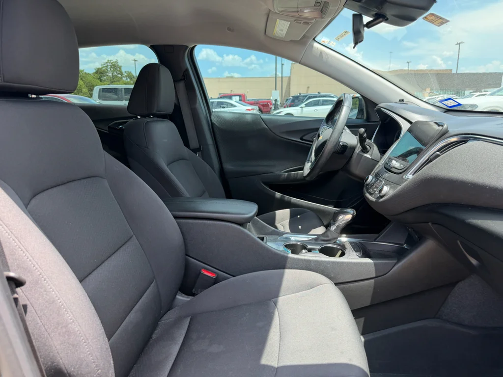 Used 2021 Mosaic Black Metallic Chevrolet LT image 11