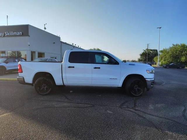 Used 2025 White Ram Big Horn/Lone Star image 8