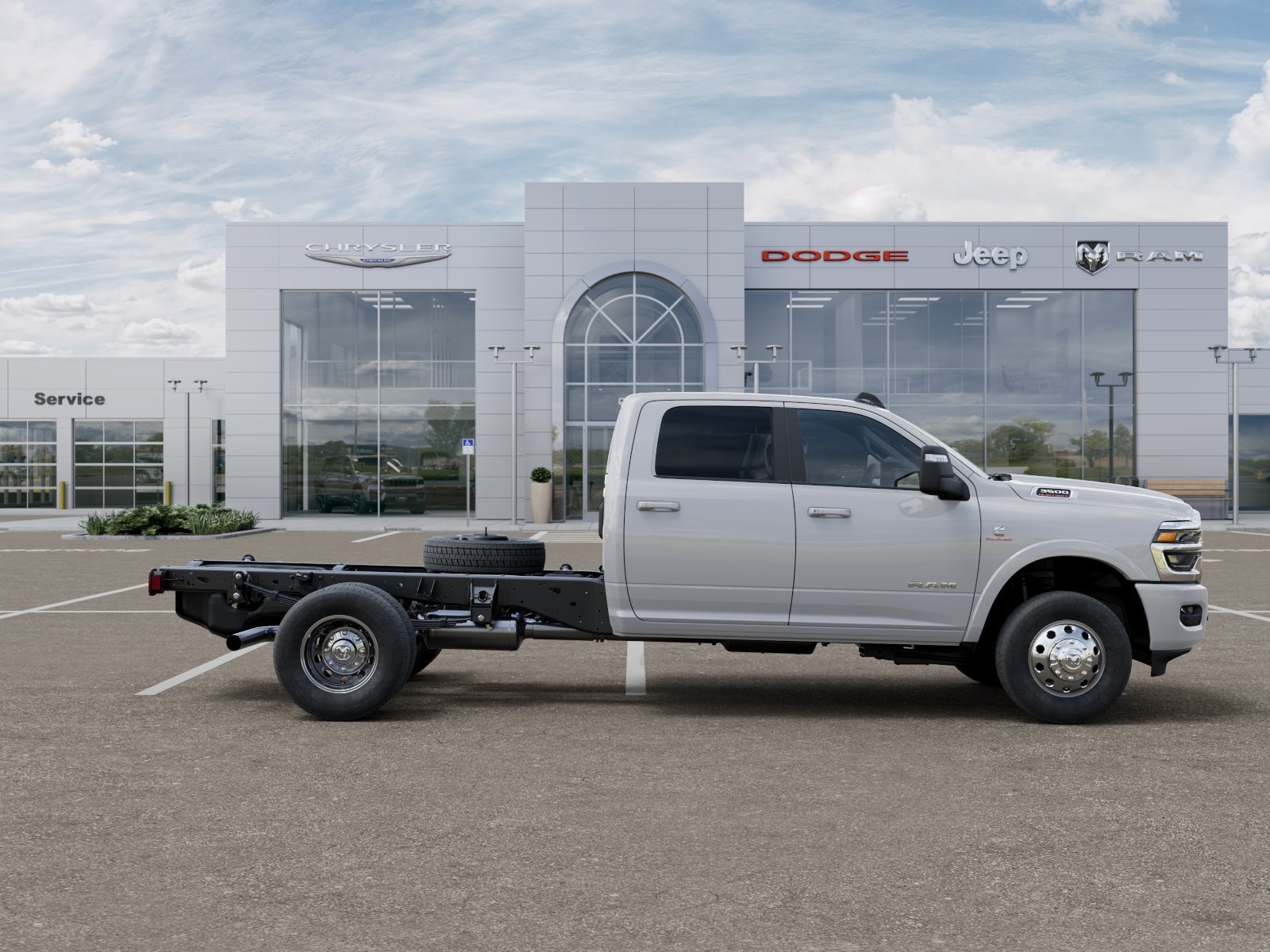 New 2026 Bright White Clearcoat RAM Tradesman image 48