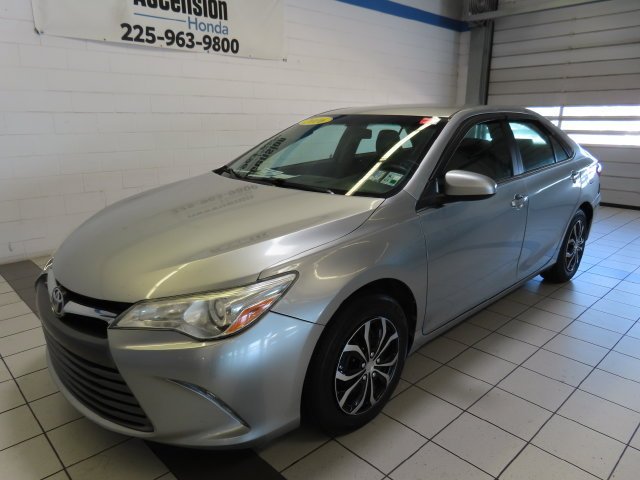 Used 2016 Toyota Camry LE with VIN 4T4BF1FK2GR530433 for sale in Gonzales, LA