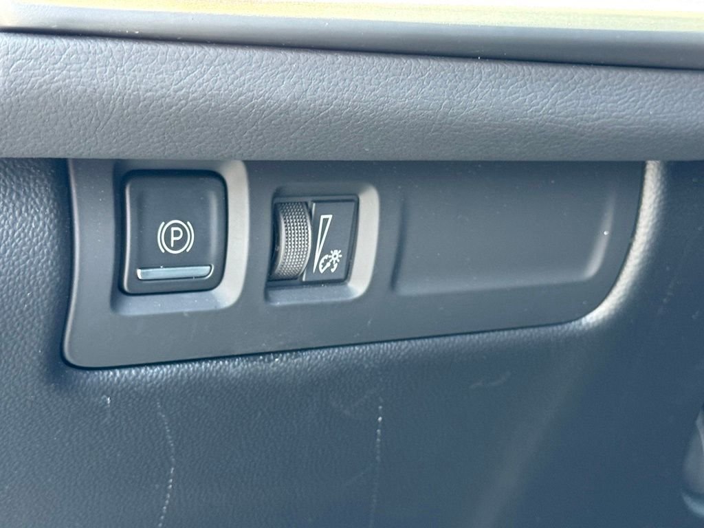 Used 2024 White Cadillac Sport image 21