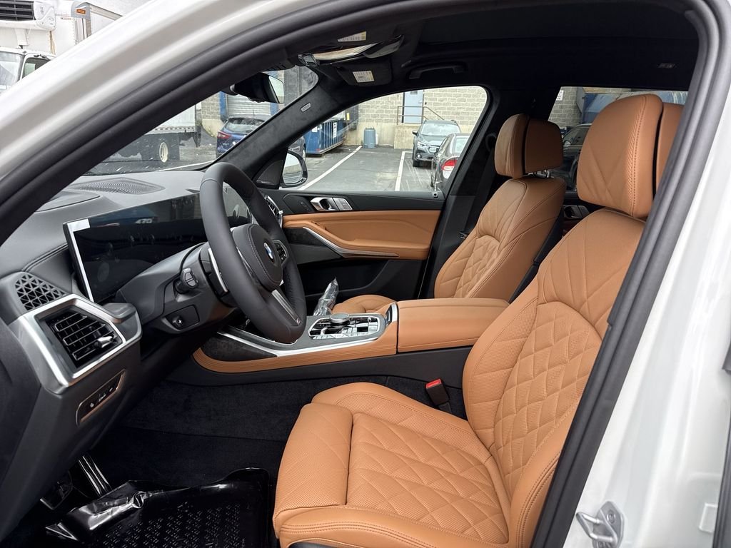 New 2027 Alpine White BMW xDrive40i image 11