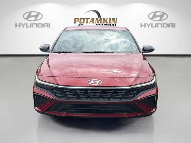 Used 2026 Red Hyundai SEL Sport image 2