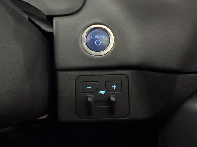 Certified Used 2024 Pearl Toyota Platinum image 19