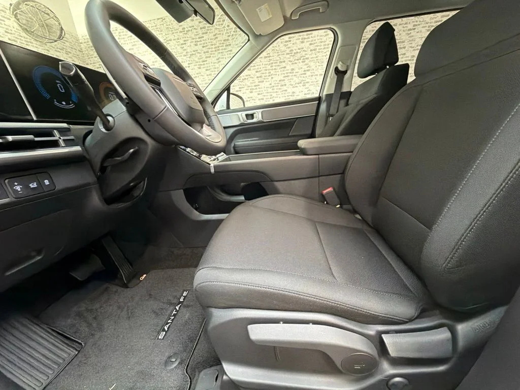 New 2027 Serenity White Hyundai SE image 25