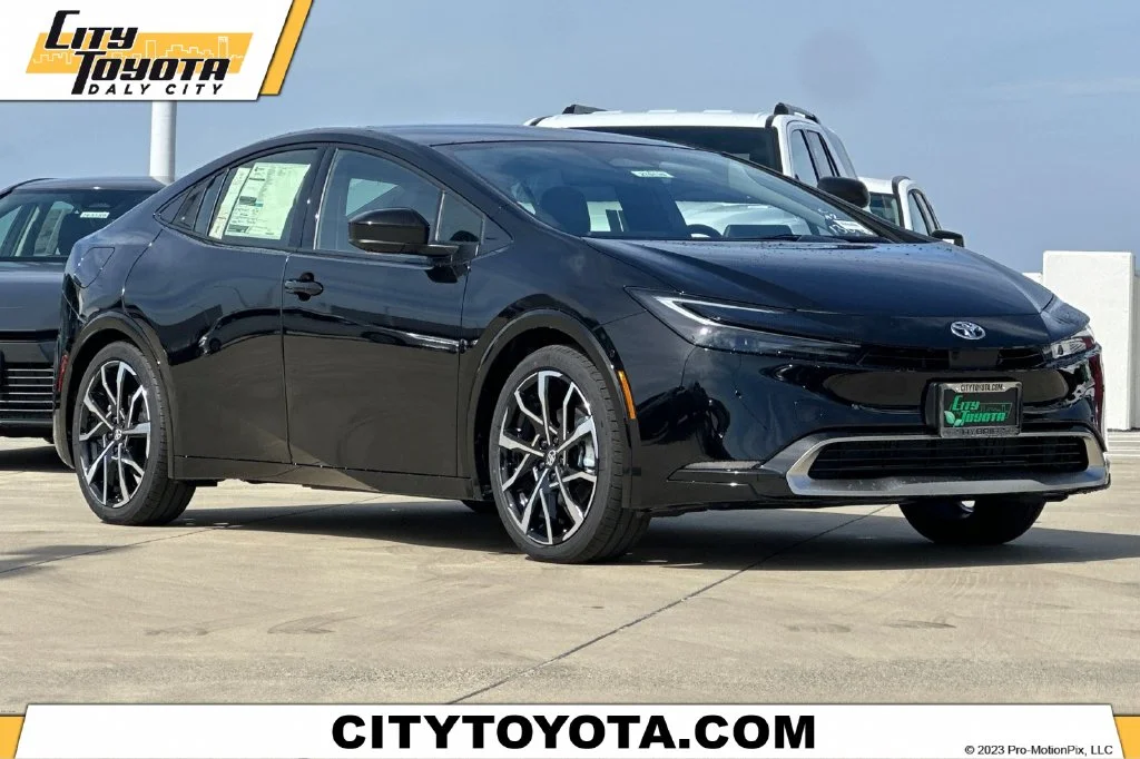2027 Toyota Prius Plug-in Hybrid  XSE Premium