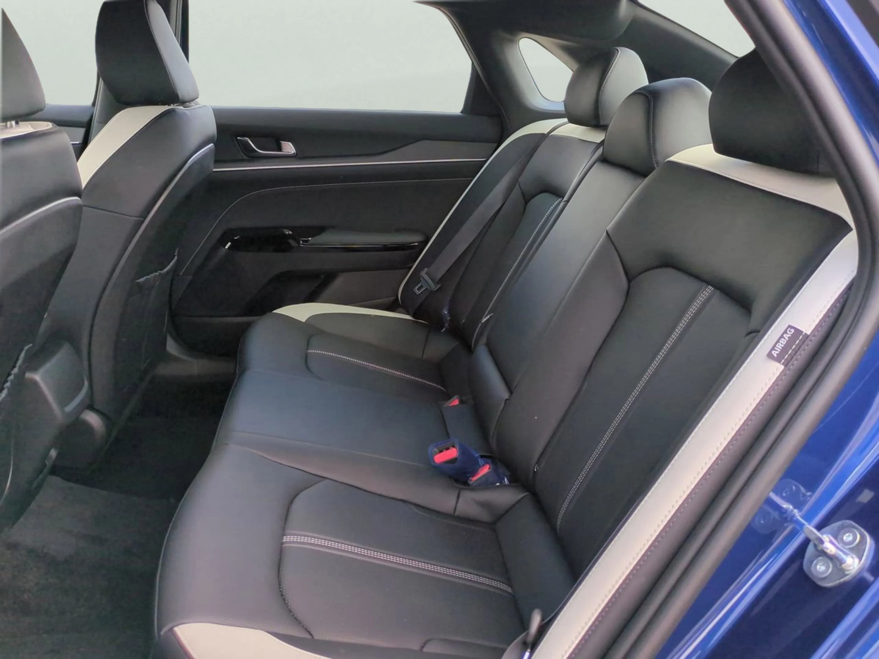 New 2026 Yacht Blue Kia GT-Line image 33