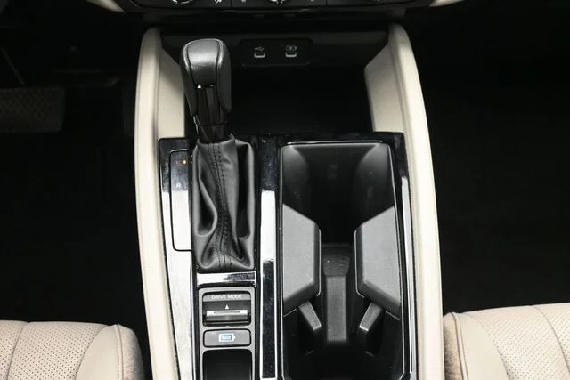 2024 Honda Accord Hybrid EX-L - Photo 24