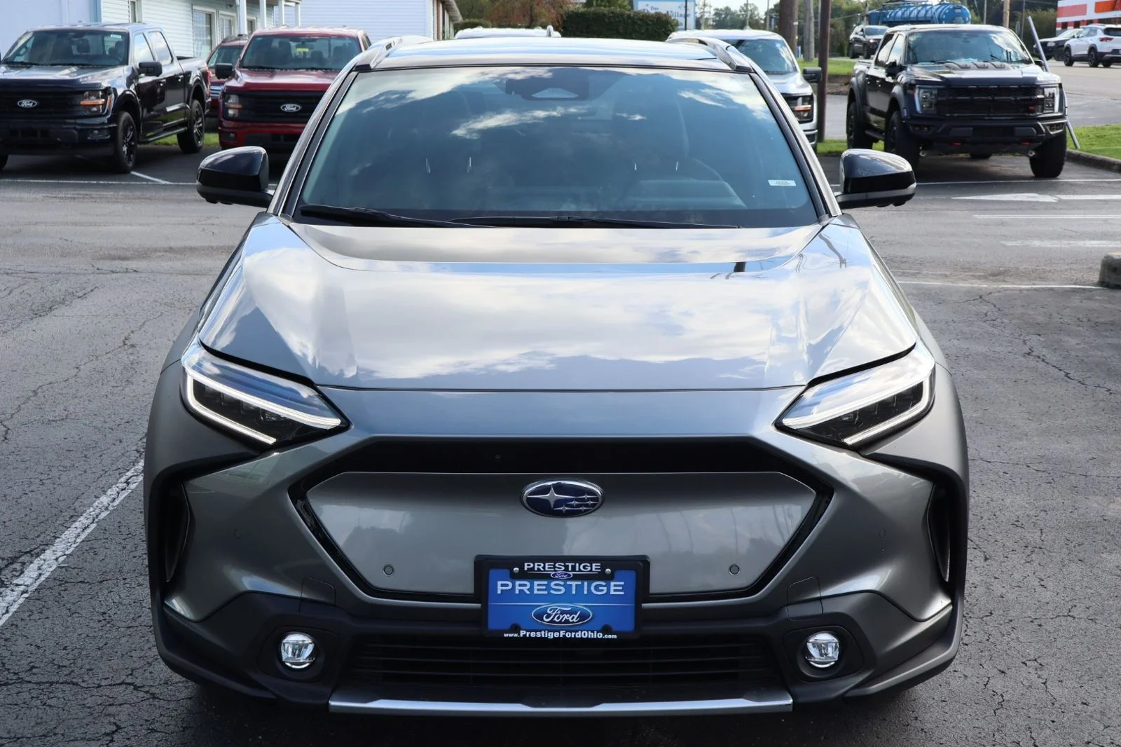 Used 2023 Smoked Carbon Subaru Touring image 9