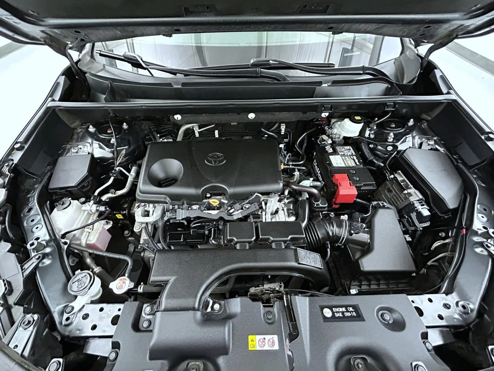 Used 2020 Gray Toyota XLE Premium image 25