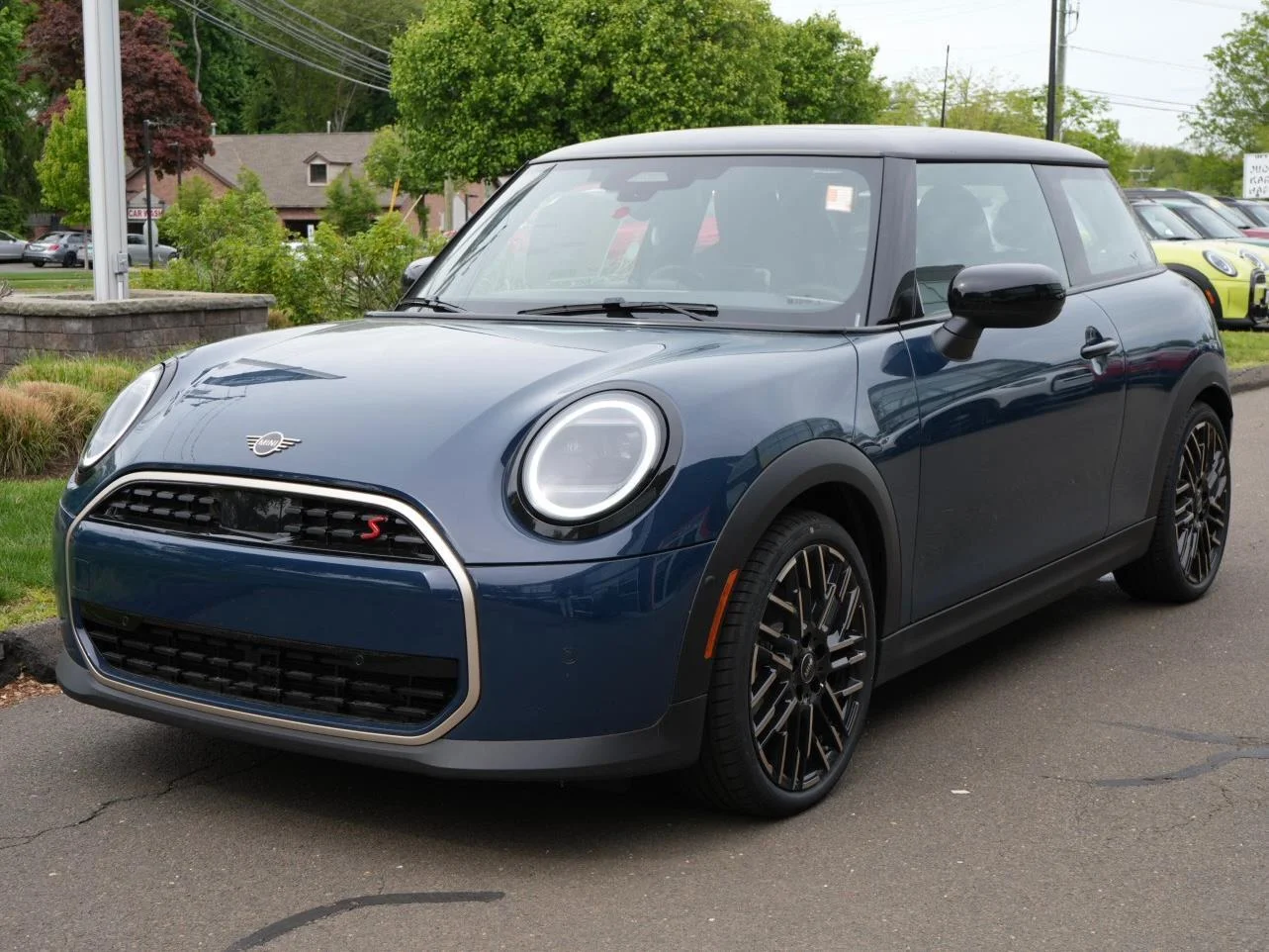2026 MINI Hardtop Cooper S Signature's photo