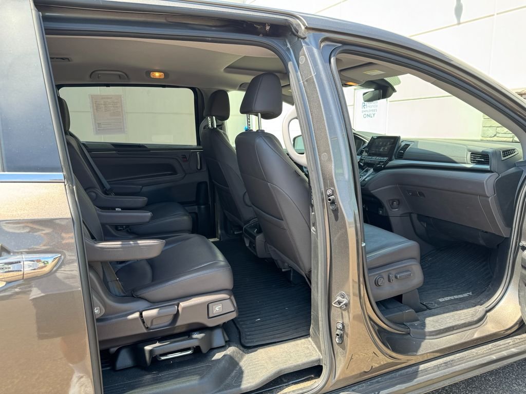 2022 Honda Odyssey EX-L - Photo 14