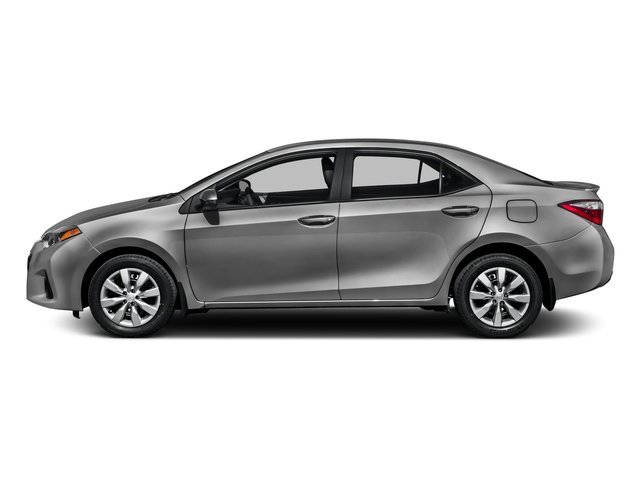 Used 2016  Toyota  image 3