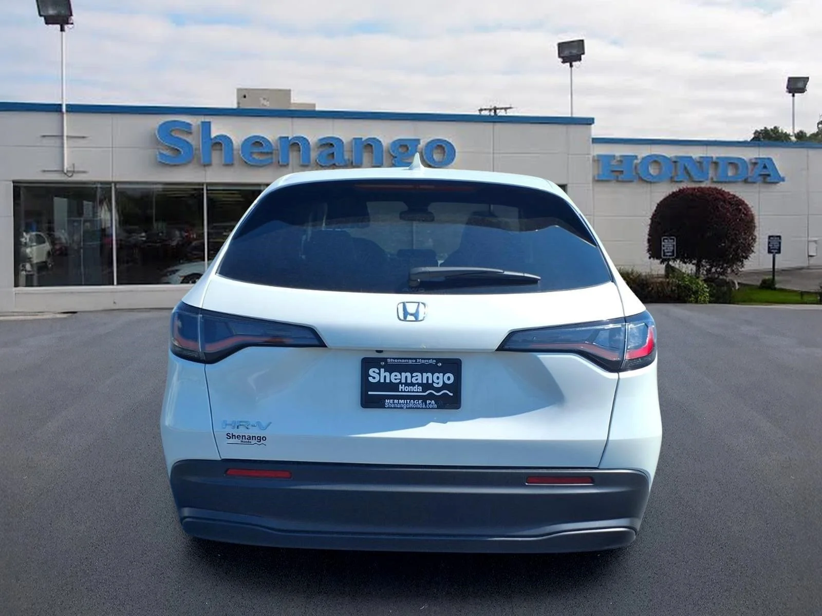 New 2026 Platinum White Pearl Honda LX image 4