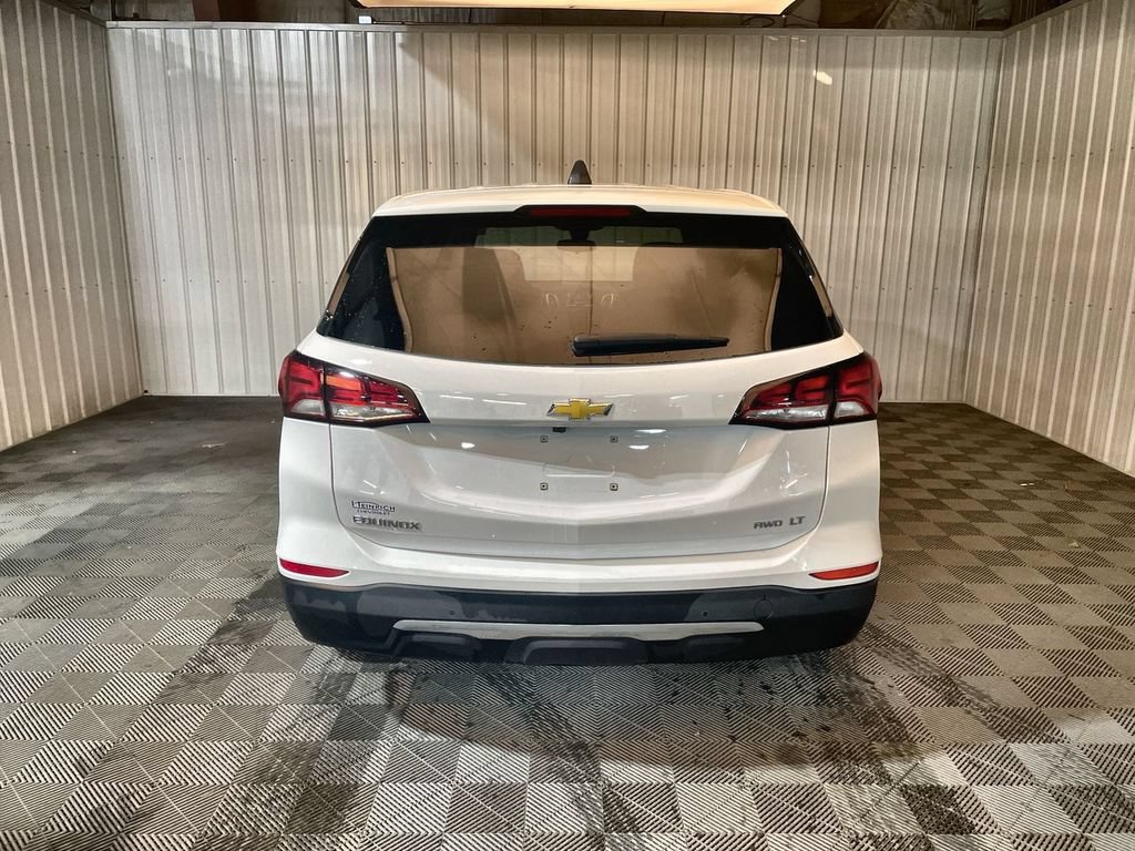 Used 2022 Summit White Chevrolet LT image 7