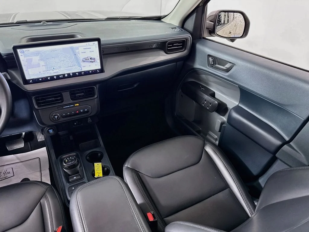 Used 2025 Desert Sand Ford Lariat image 24