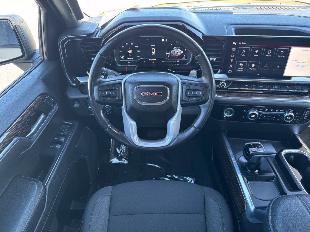 Used 2023 DESERT SAND METALLIC GMC Elevation image 13