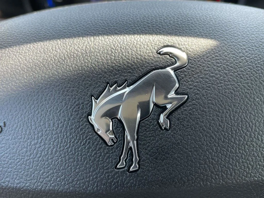 New 2026 Carbonized Gray Metallic Ford Outer Banks image 24