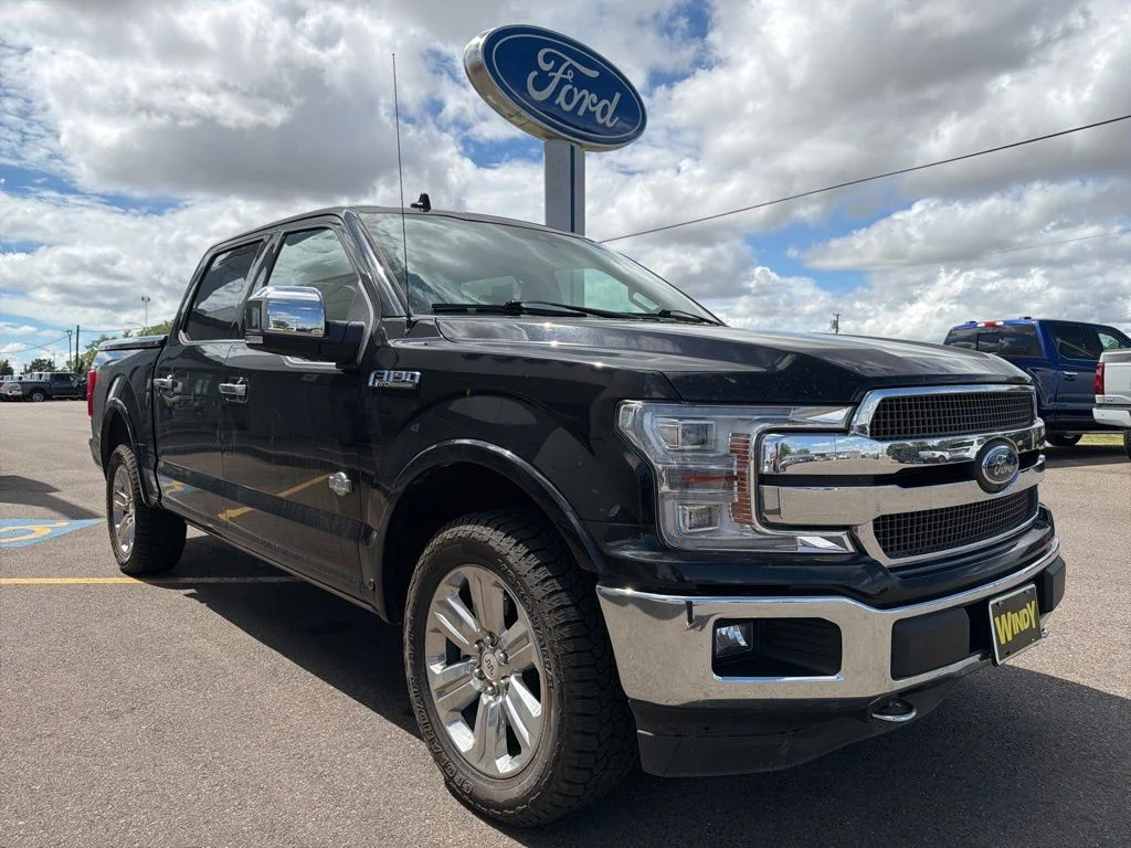 Used 2020 Black Metallic Ford King Ranch image 4