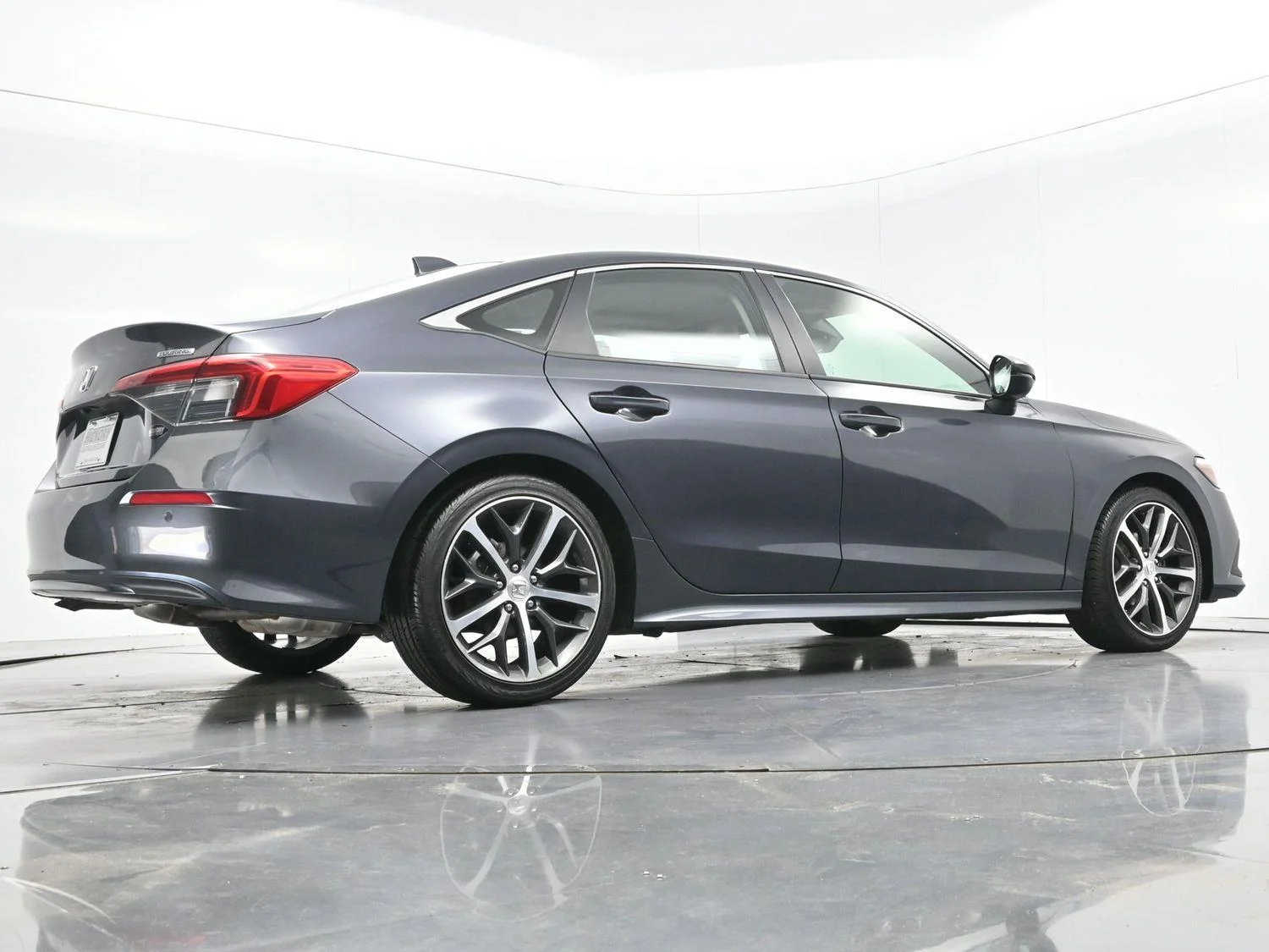 Used 2024 Meteorite Gray Metallic Honda Touring image 54