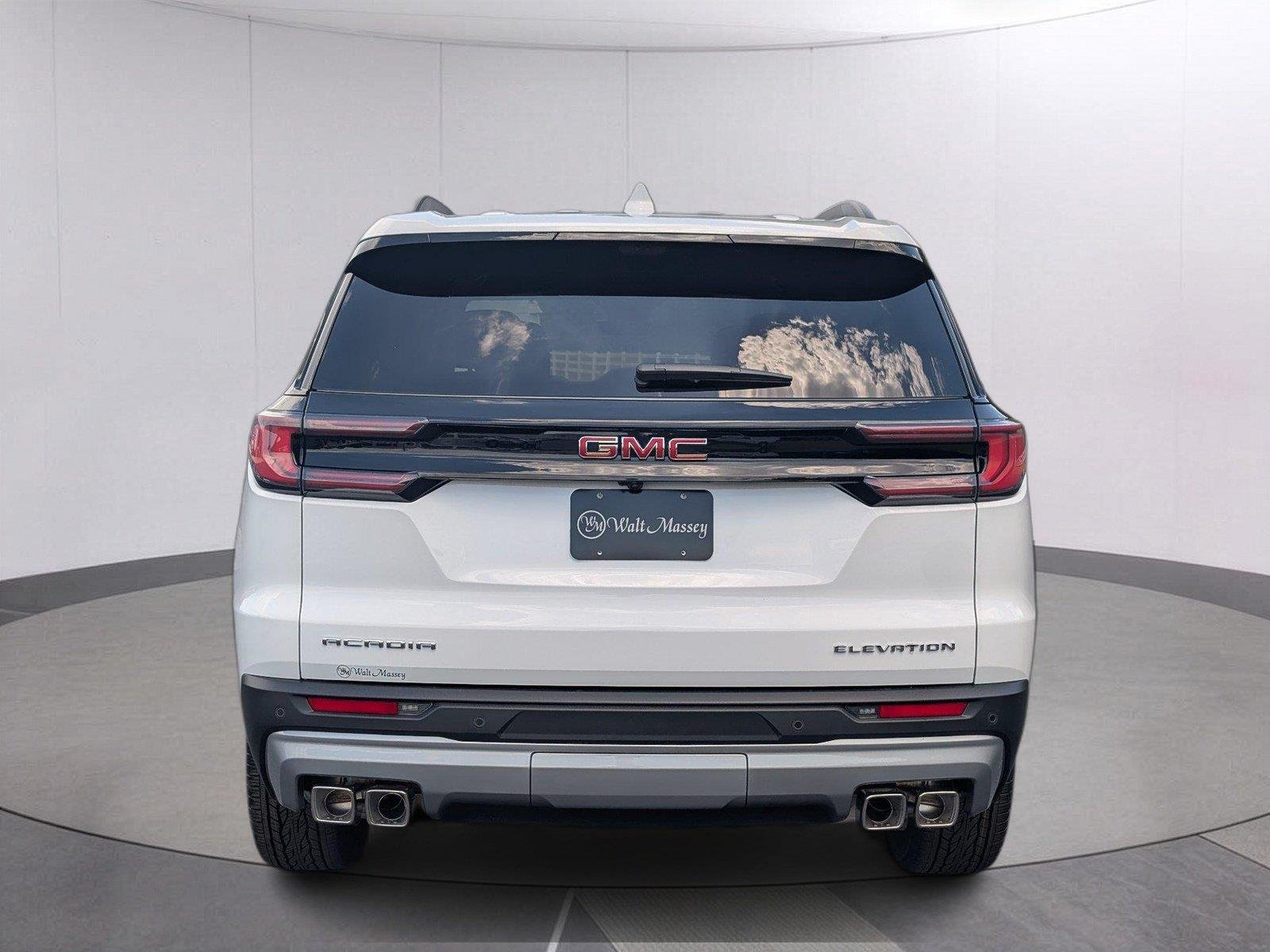 New 2027 Summit White GMC Elevation image 4