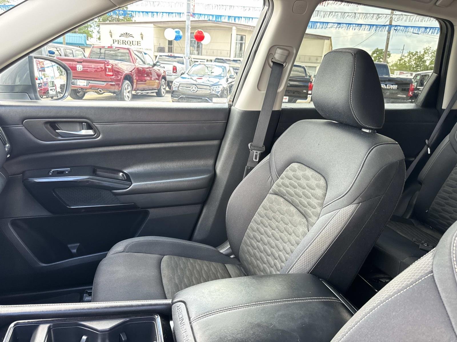 Used 2022 Gun Metallic Nissan S image 15