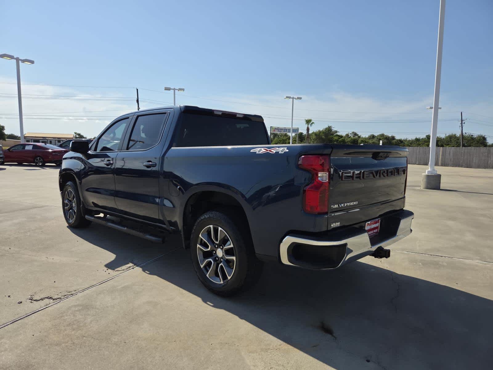 Used 2022 Northsky Blue Metallic Chevrolet LT image 3