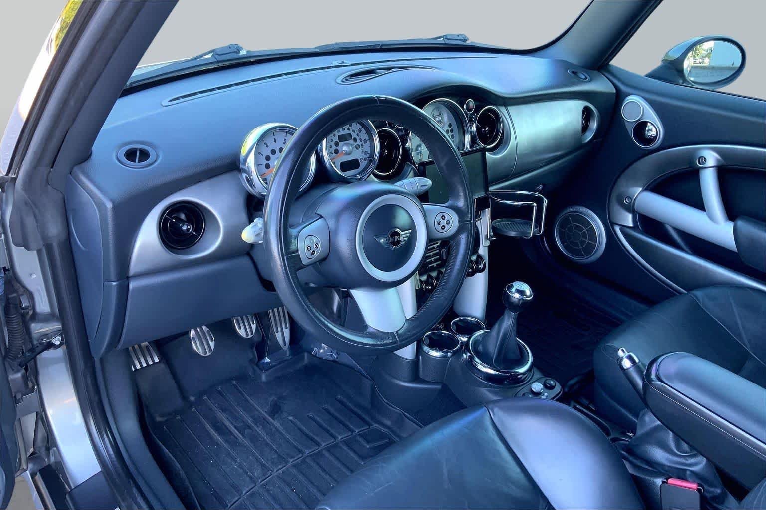 Used 2005 Dark Silver Metallic MINI S image 14