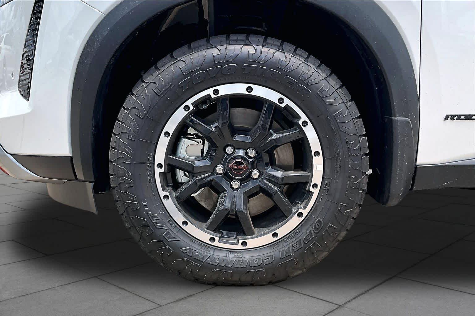 New 2026 Everest White Pearl Tricoat Nissan Rock Creek image 9
