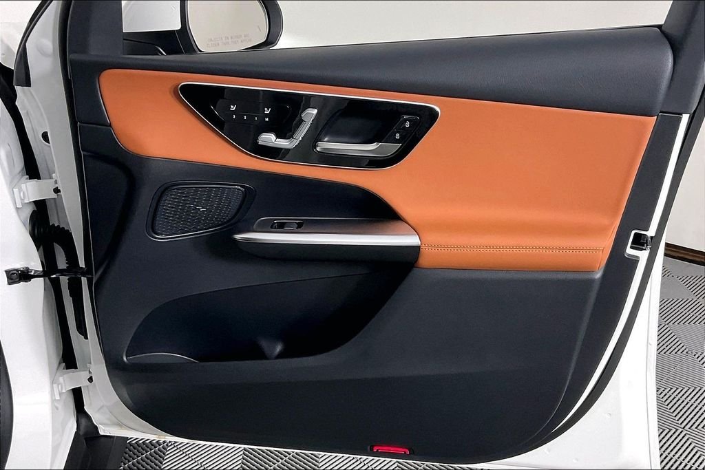 2026 Mercedes-Benz GLC Base - Photo 16