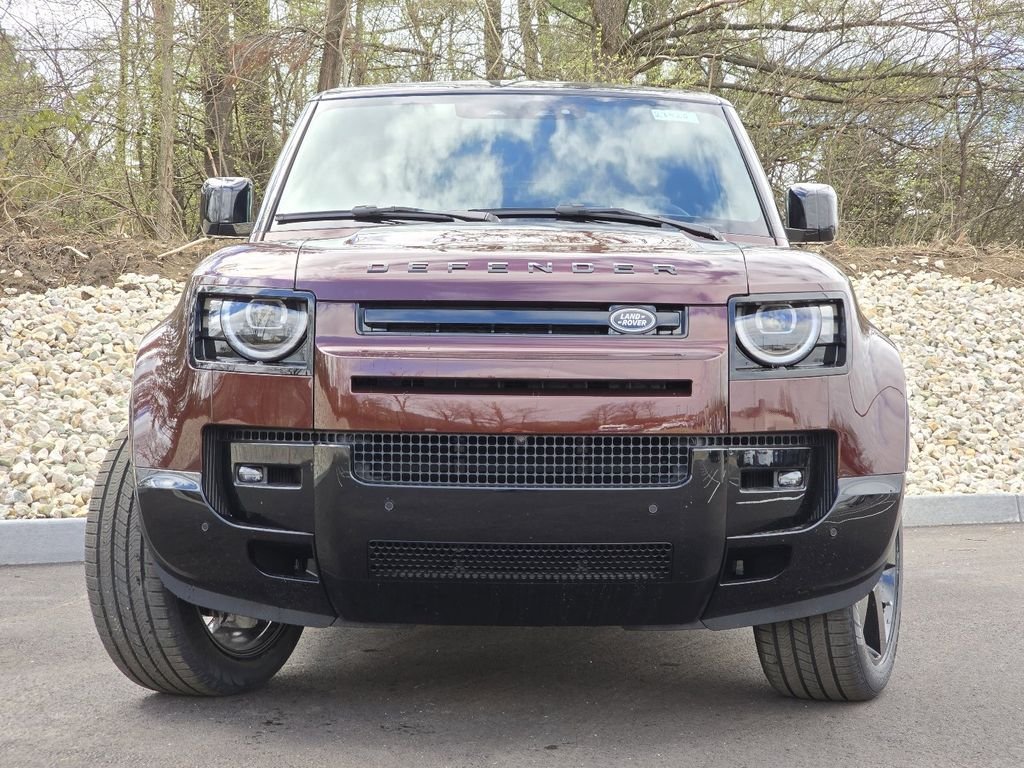 New 2026 Sedona Red Land Rover X-Dynamic se image 28