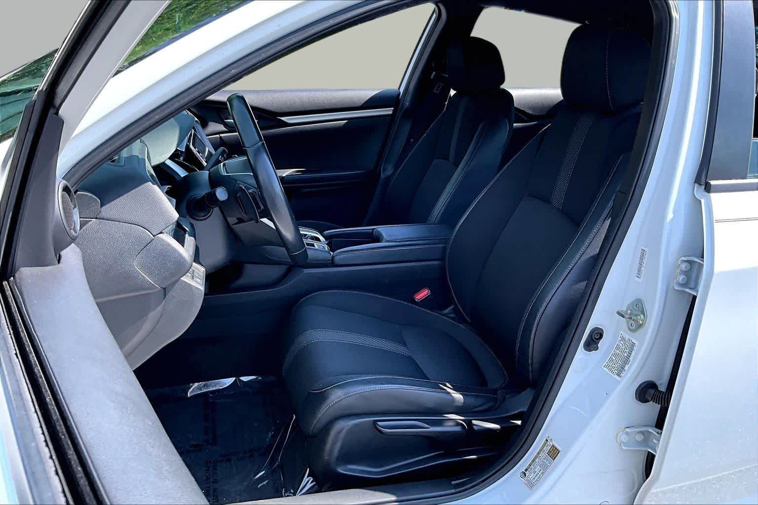 Used 2019 Platinum White Pearl Honda Sport image 8