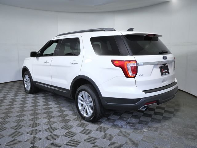 Used 2018 White Ford XLT image 4
