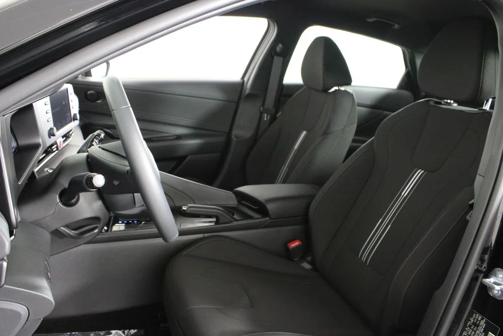 Used 2026 Black Hyundai SEL Sport image 20